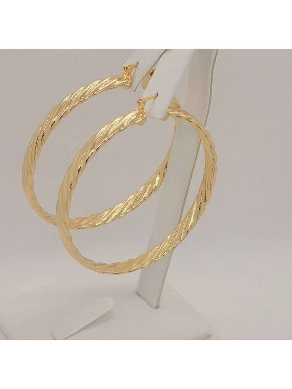 Brazilian 18k Gold Filled Earrings Hoops with Designs - Picture 3 of 5